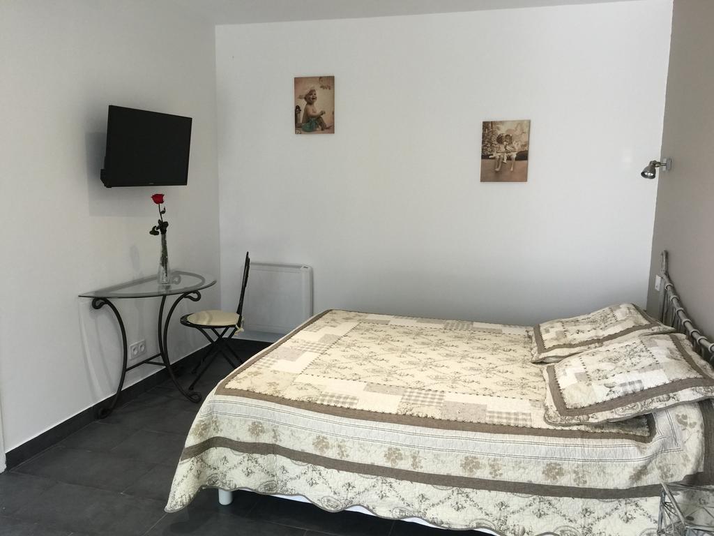 Chambres D'Hotes Le Mas Du Bijou Bleu Puget-sur Argens Exterior foto